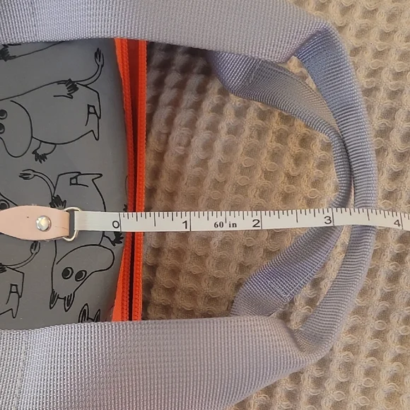 NWT Gray Reflective Tote Bag with Moomin Print - Picture 14 of 14